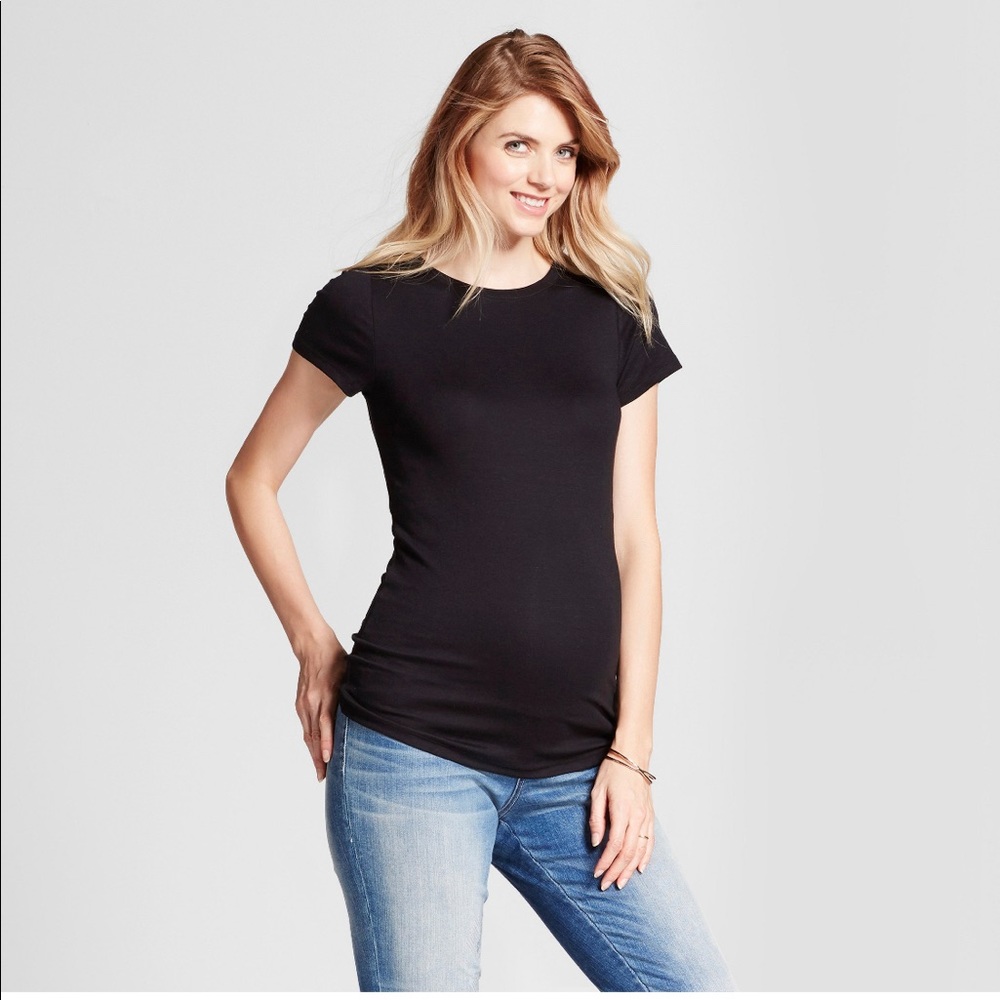 Large Maternity Tee 🖤